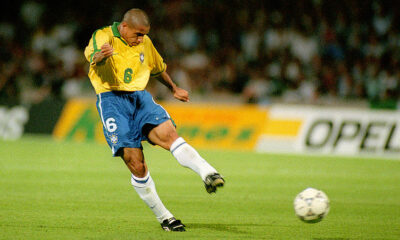 roberto carlos tiro da fuori